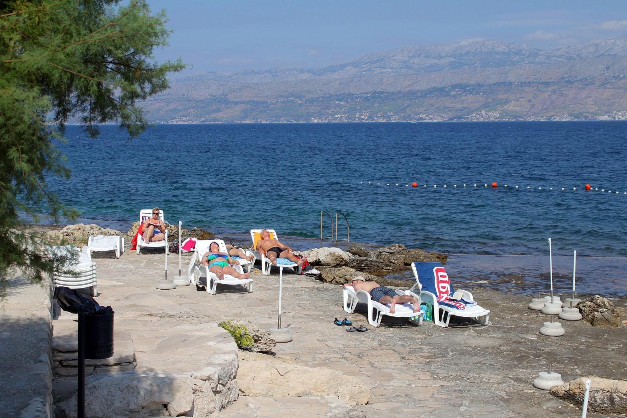 Apartments By The Sea Postira, Brac - 2928 מראה חיצוני תמונה